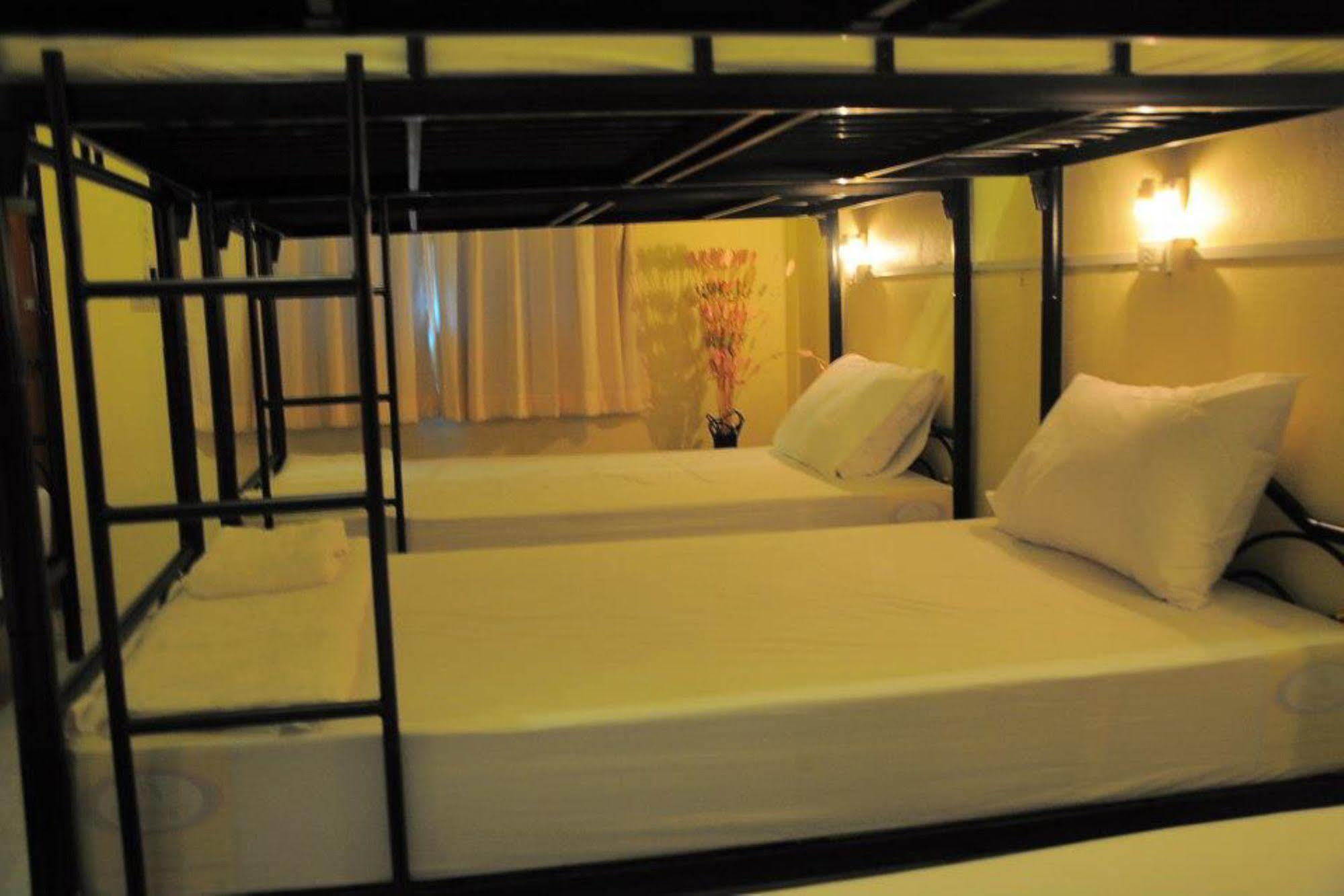 Seventeen Hostel Ko Pha Ngan Exterior photo